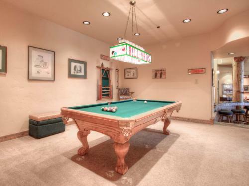White Grass Lodge By Big Sky Vacation Rentals