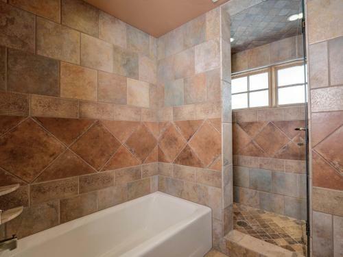 White Grass Lodge By Big Sky Vacation Rentals
