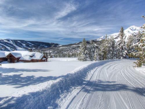White Grass Lodge By Big Sky Vacation Rentals