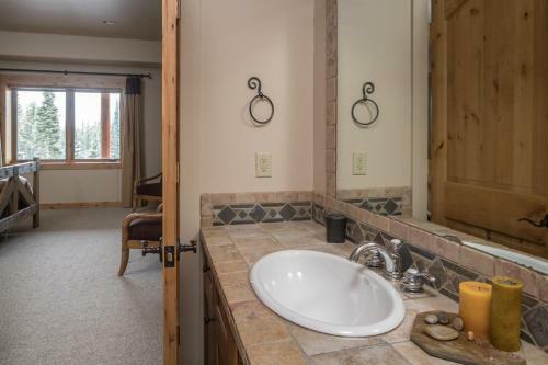 Silverado Lodge