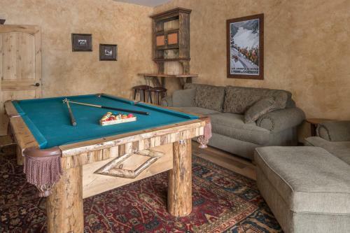 Silverado Lodge