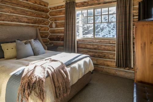 Cowboy Heaven Cabin 11 Bandit Way
