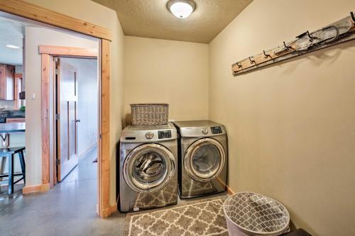 Spacious Bozeman Home Ski, Hike, And Fish!