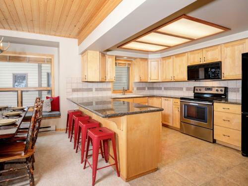 Beaverhead Condos By Big Sky Vacation Rentals