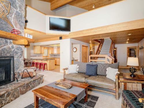 Beaverhead Condos By Big Sky Vacation Rentals