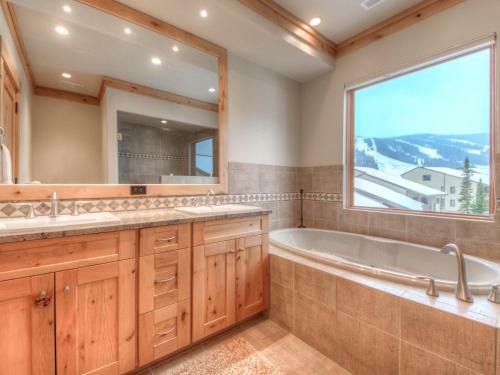 Beaverhead Condos By Big Sky Vacation Rentals