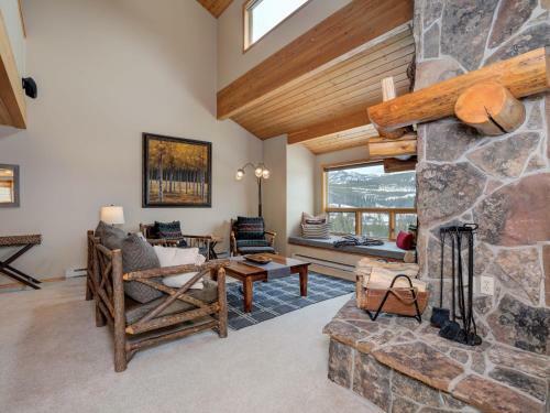 Beaverhead Condos By Big Sky Vacation Rentals