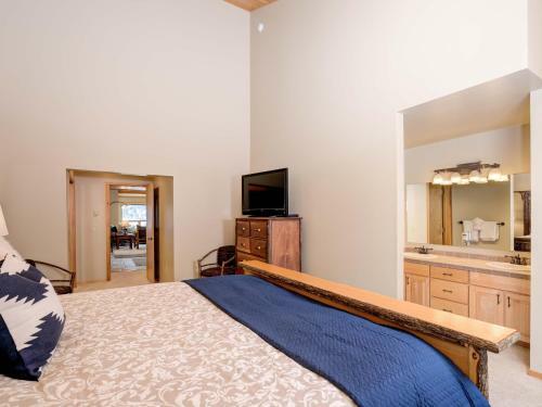 Beaverhead Condos By Big Sky Vacation Rentals
