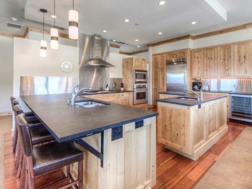 Beaverhead Condos By Big Sky Vacation Rentals