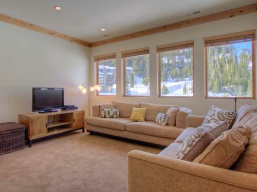 Beaverhead Condos By Big Sky Vacation Rentals