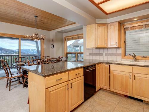 Beaverhead Condos By Big Sky Vacation Rentals