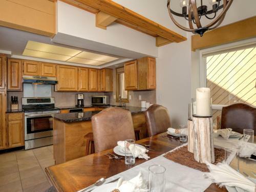 Beaverhead Condos By Big Sky Vacation Rentals