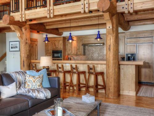 Moonlight Penthouse By Big Sky Vacation Rentals