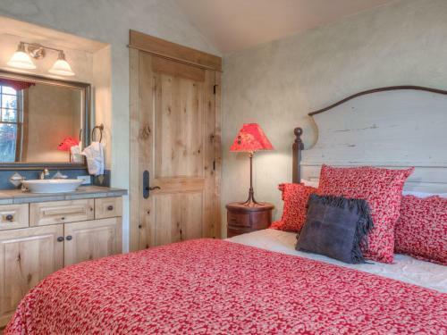 Moonlight Penthouse By Big Sky Vacation Rentals