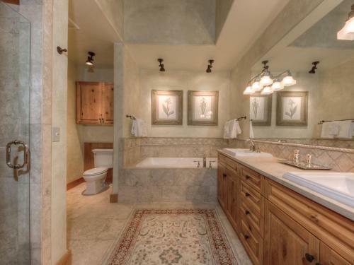 Moonlight Penthouse By Big Sky Vacation Rentals