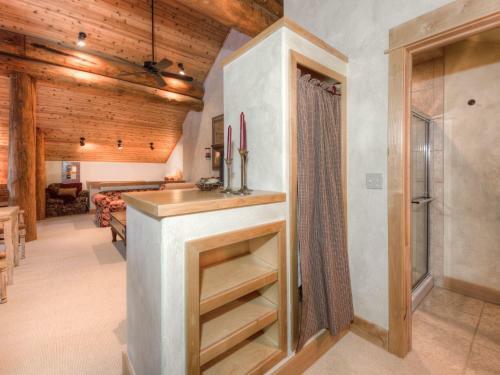 Moonlight Penthouse By Big Sky Vacation Rentals