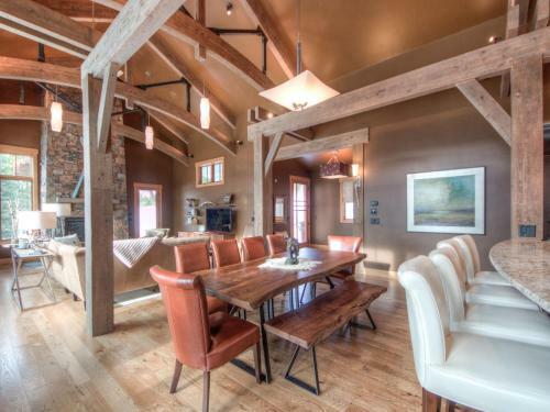 Swift Bear Chalet By Big Sky Vacation Rentals