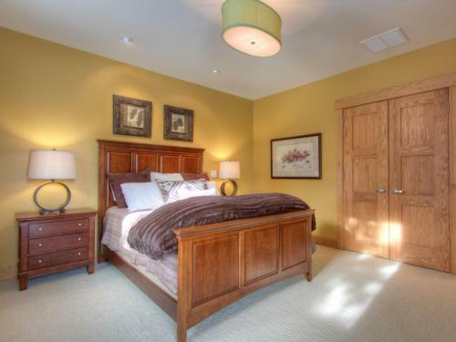 Swift Bear Chalet By Big Sky Vacation Rentals