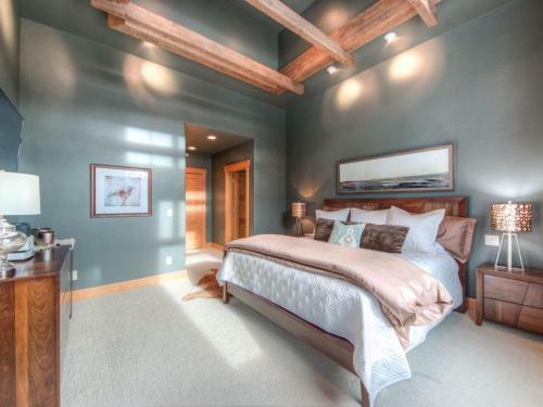 Swift Bear Chalet By Big Sky Vacation Rentals