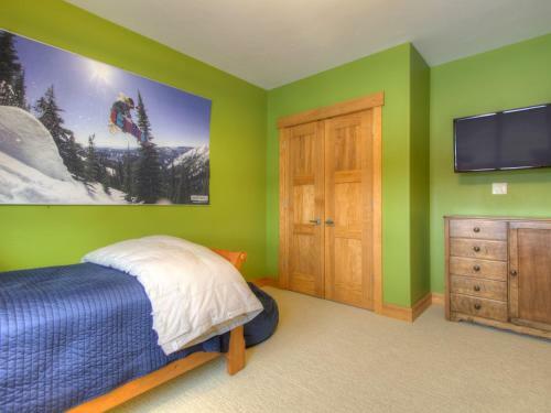 Swift Bear Chalet By Big Sky Vacation Rentals
