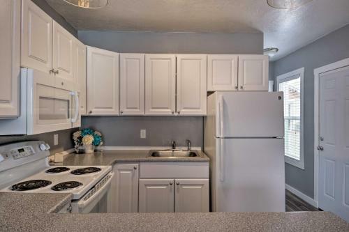 Central Great Falls Home Near Golf And Parks!