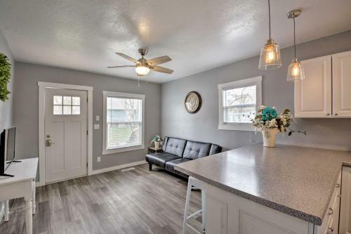 Central Great Falls Home Near Golf And Parks!