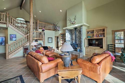 Kalispell Riverfront Home By Glacier National Park
