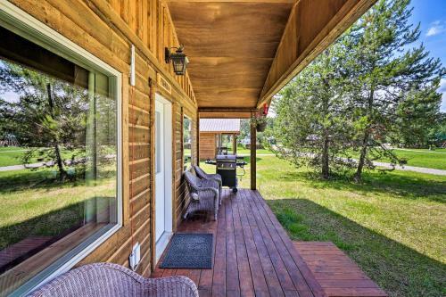 Custom Cabin With Grill And Fire Pit 7 Mi To Glacier!