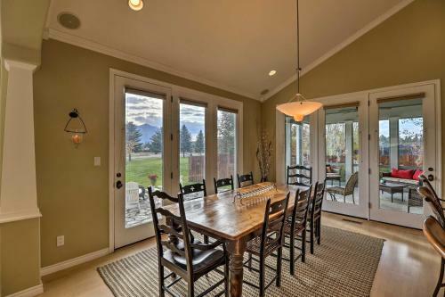 Glacier Park Getaway Surrounded By Mtn Lakes!