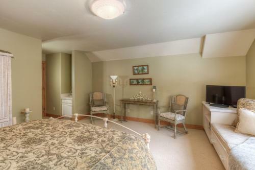 Leaf Lodge By Big Sky Vacation Rentals