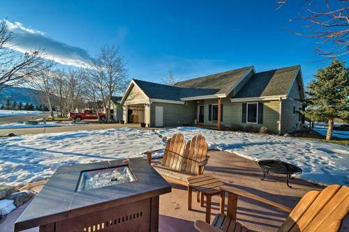 Red Lodge Mtn Retreat With Fire Pit, 10 Mi To Skiing!