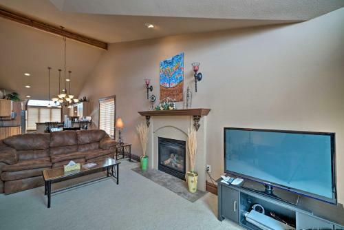 Red Lodge Home - 5 Minutes To Skiing And Downtown!