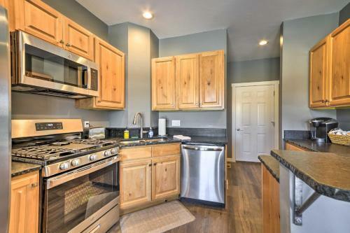 Vivid Home On Red Lodge Mountain Golf Course!