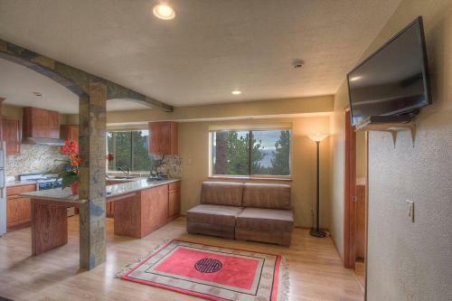 Azure Chateau By Lake Tahoe Accommodations