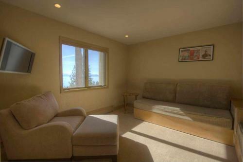 Azure Chateau By Lake Tahoe Accommodations