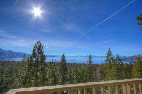 Azure Chateau By Lake Tahoe Accommodations