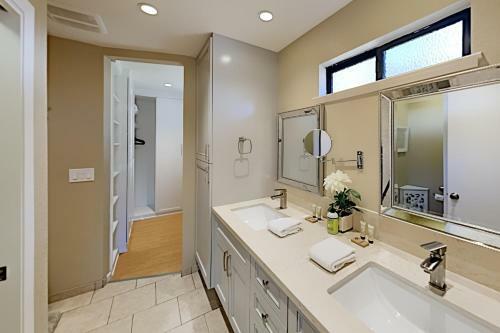 Exceptional Vacation Home In Incline Village Home