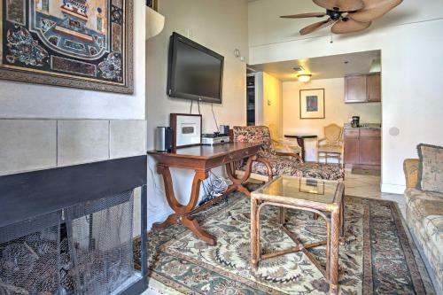 Las Vegas Condo Just Minutes From The Strip!