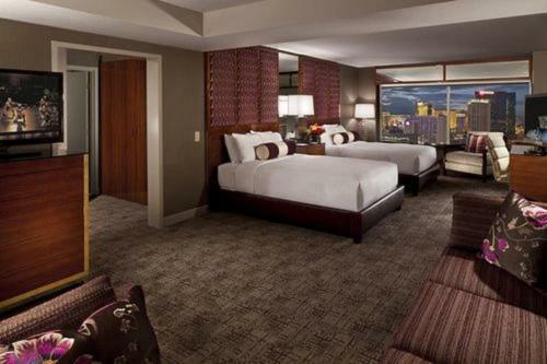 Mgm Grand Hotel & Casino By Suiteness