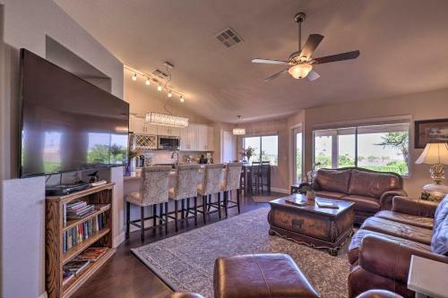 Spacious Vegas Home With Strip View And Pool Table