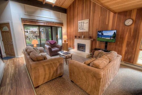 Cartwright Corner Condo By Lake Tahoe Accommodations
