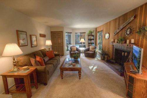 Pinenut Place By Lake Tahoe Accommodations