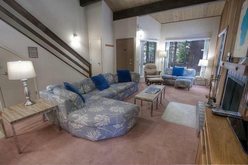 Sparrows Nest By Lake Tahoe Accommodations