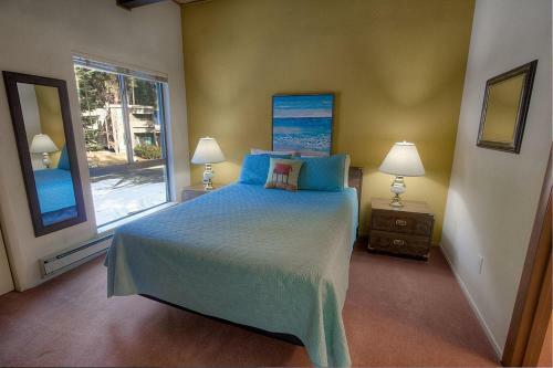 Sparrows Nest By Lake Tahoe Accommodations