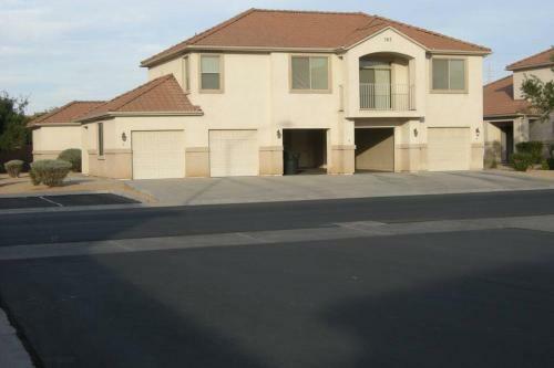 Mesquite Nevada Vacation Rental - Ground Level And Double Car Garage