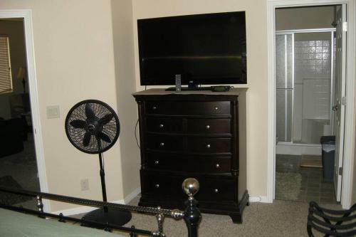 Mesquite Nevada Vacation Rental - Ground Level And Double Car Garage