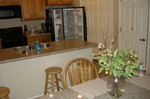 Mesquite Nevada Vacation Rental - Ground Level And Double Car Garage
