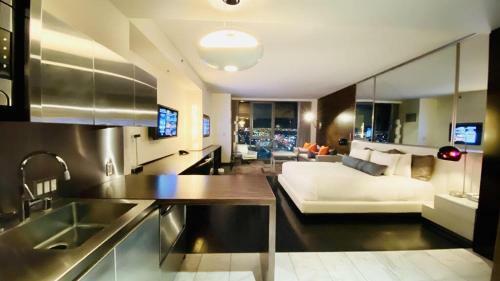 Hotel The Palms Place By Orgoto