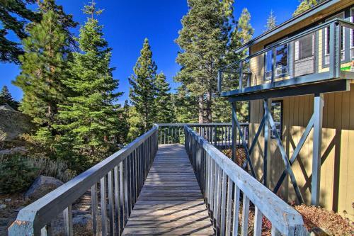 Rustic-chic Heavenly Condo With On-site Hiking!