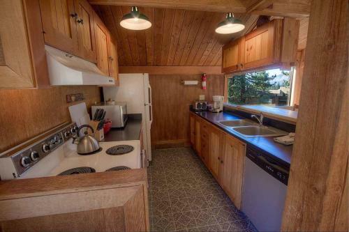 Chimney Rock Condo By Lake Tahoe Accommodations
